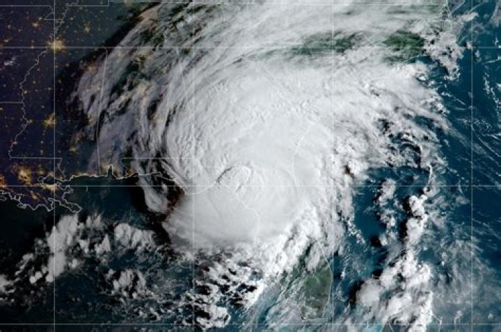 Has a hurricane ever had two eyes?