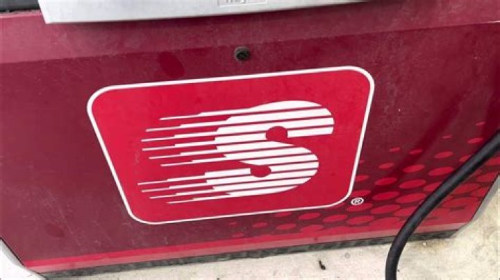 How do I use Speedway app at pump?