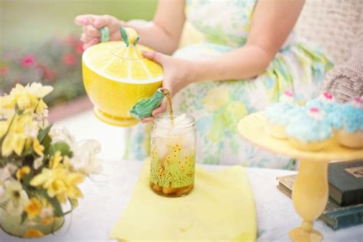 How to make damiana tea?